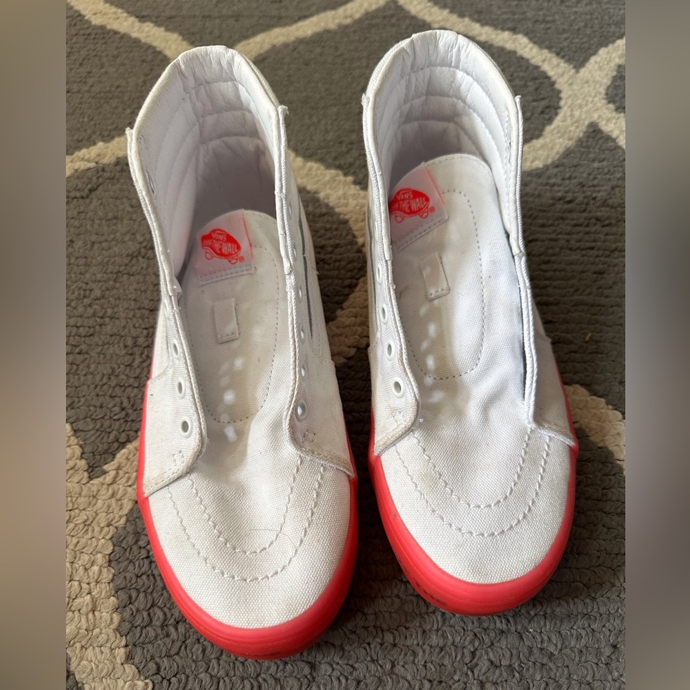 Brand New White Hightop Vans with pink trim - Size 5